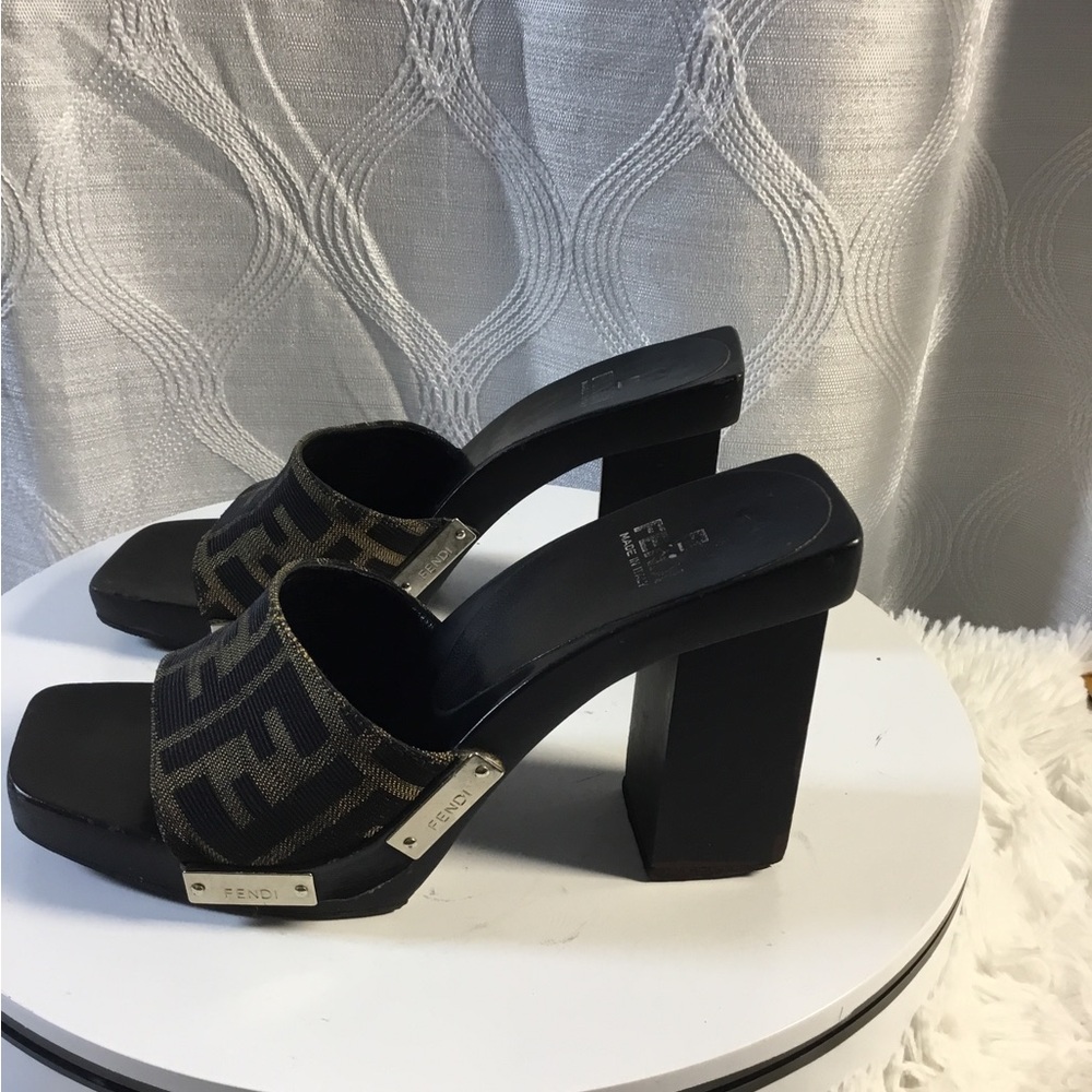 Fendi Black Leather Slide Sandals with Brown FF Jacquard Strap - Picture 6 of 7
